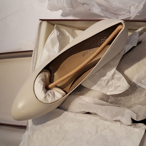 Donald Pliner New HADLEY Ombre Block Heel Pumps Shoes Leather Off-White Women's - Picture 11 of 13